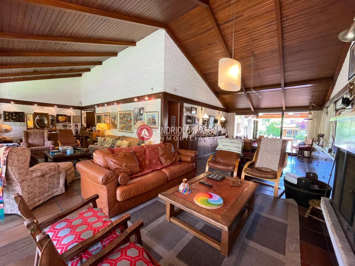 Casa ID.9465 - Magnifica casa en Punta del Este 