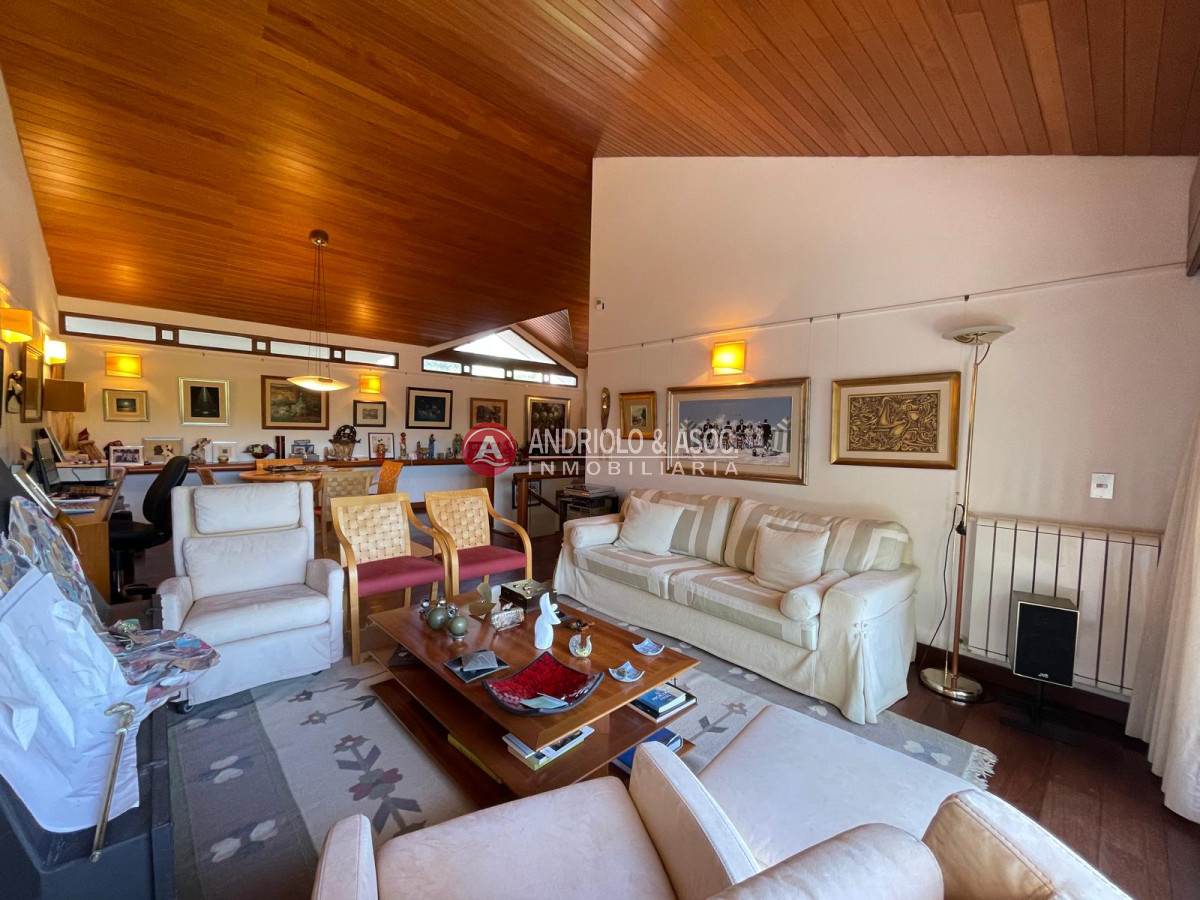 Casa ID.9465 - Magnifica casa en Punta del Este 