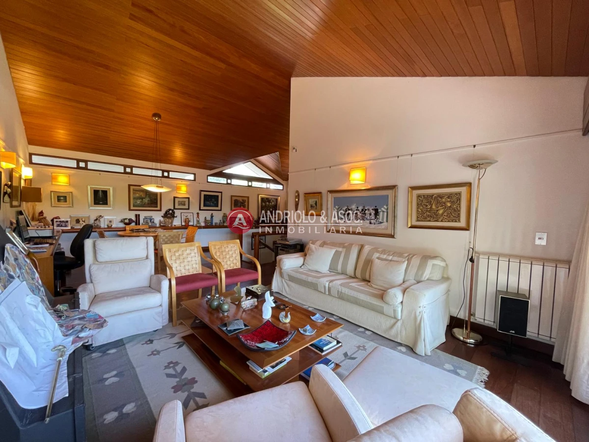 Casa ID.9465 - Magnifica casa en Punta del Este 