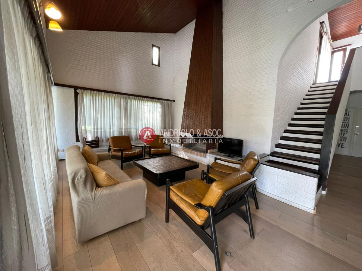 Casa en Punta del Este  - AND9694C
