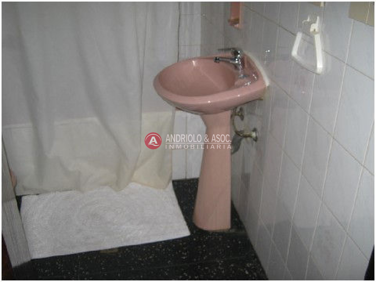 Casa ID.5080 - casa en alquiler 