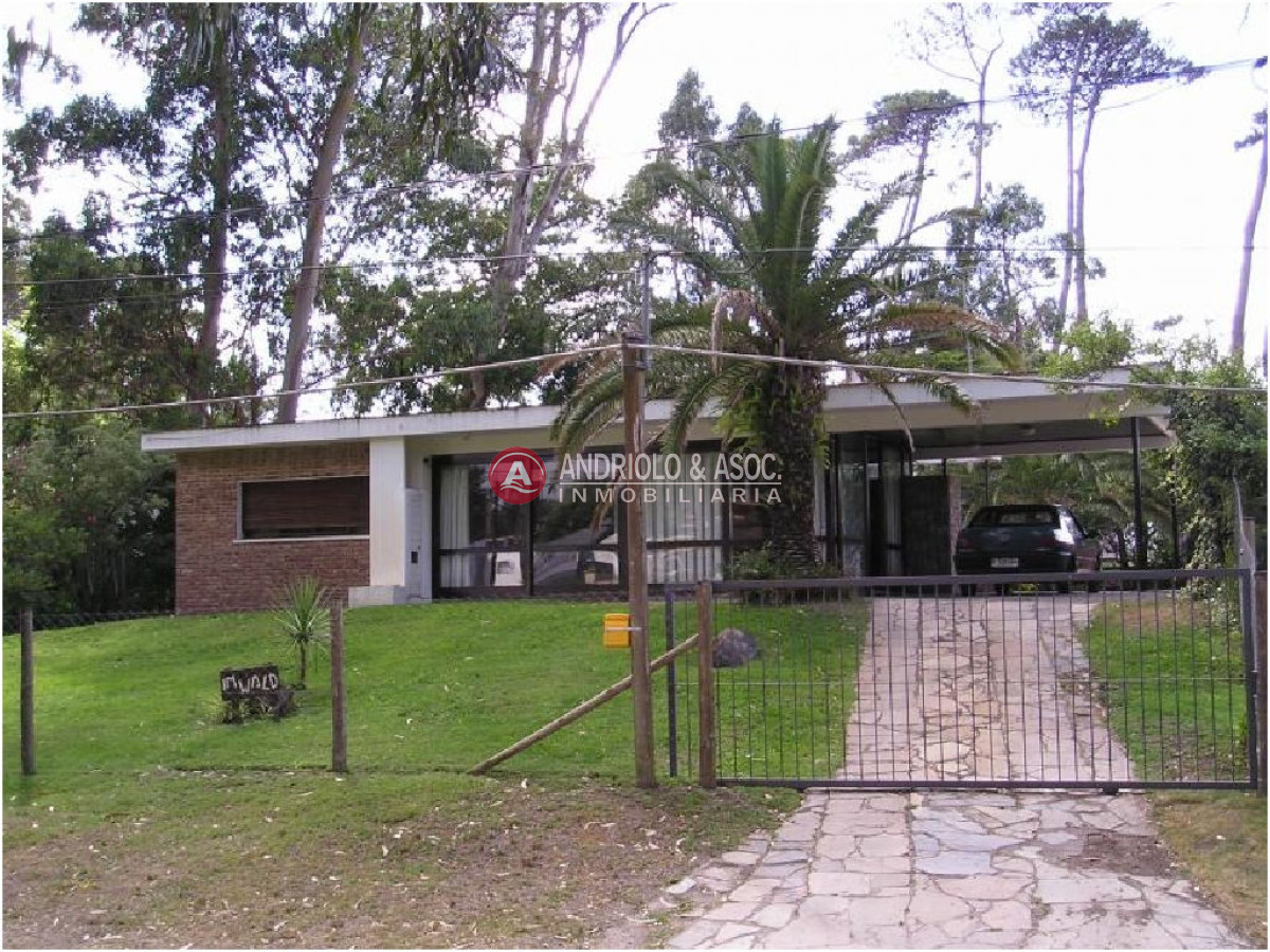 Casa ID.5490 - Casa en Punta del Este, Pinares