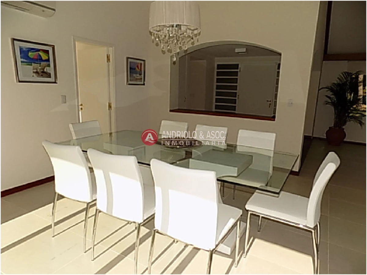 Casa ID.5560 - casa en playa mansa 