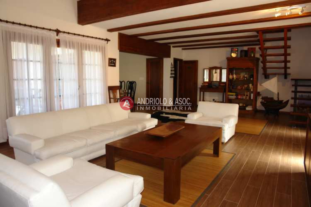 Casa ID.4282 - hermosa casa en zona de San Rafael