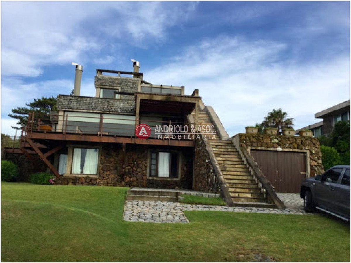 espectacular casa con salida a la playa  - AND5727C