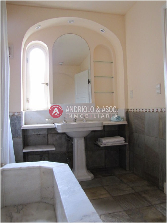 Casa ID.5758 - casa en zona de península 