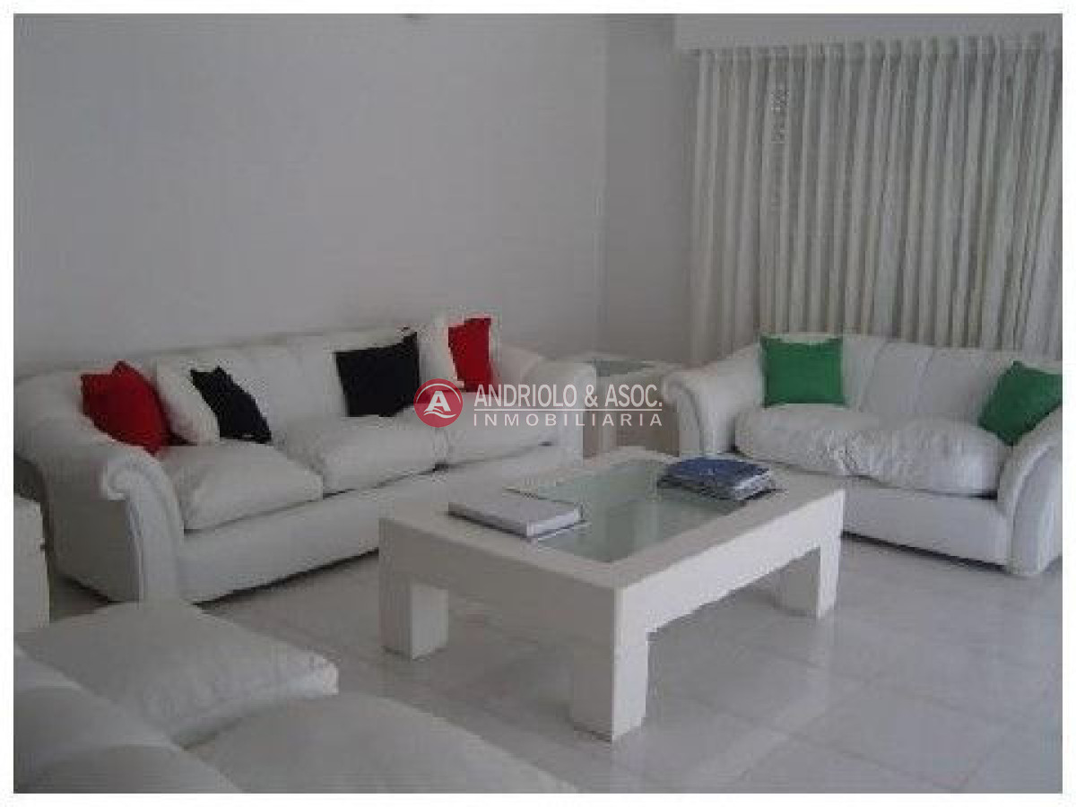Casa ID.4332 - Casa en Punta del Este, Beverly Hills