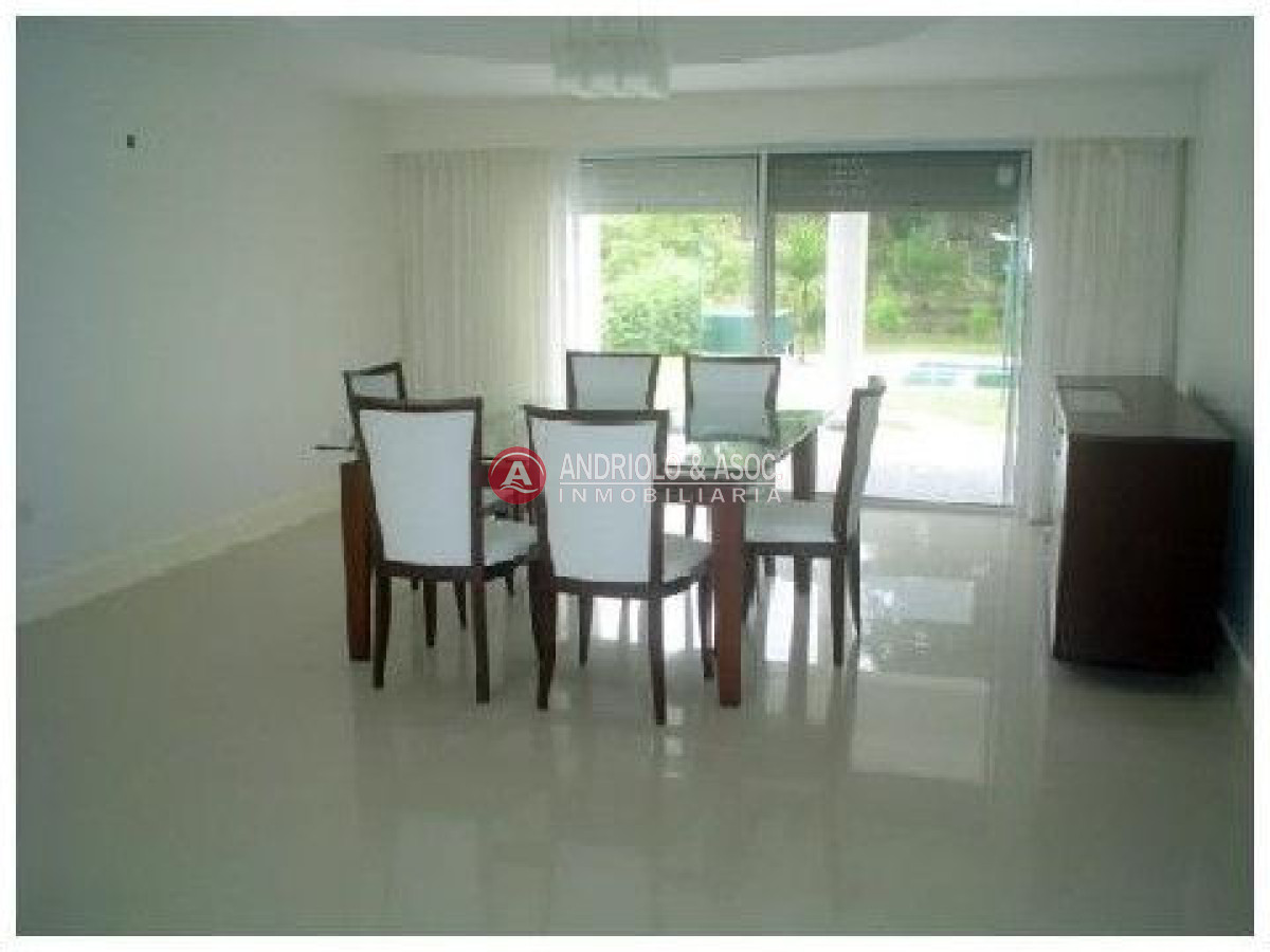 Casa ID.4332 - Casa en Punta del Este, Beverly Hills