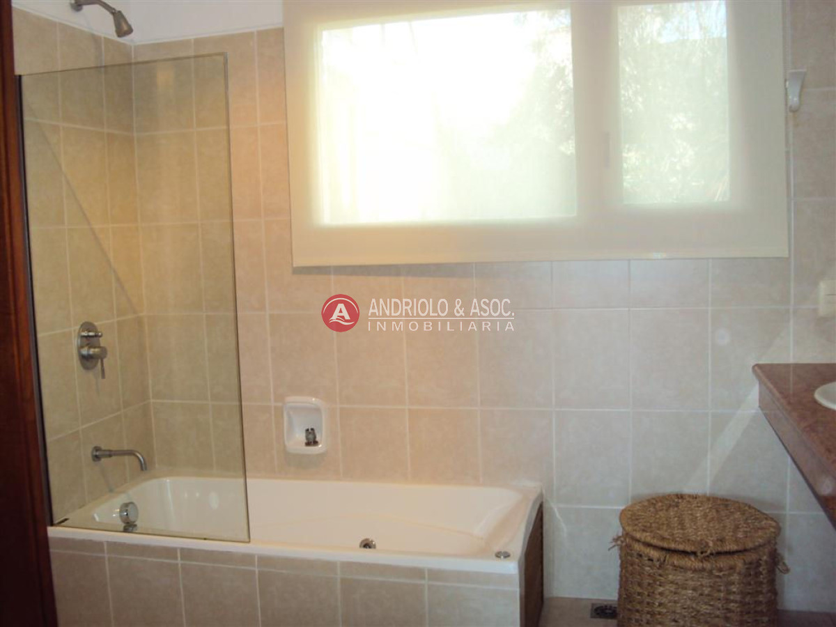 Casa ID.4515 - Casa en La Barra, La Barra