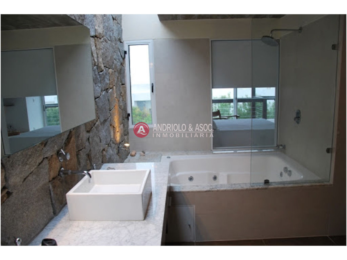 Casa ID.4593 - casa en venta y alquiler zona de manantiales 