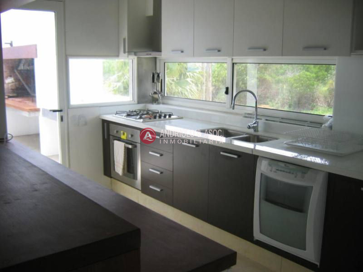 Casa ID.4593 - casa en venta y alquiler zona de manantiales 