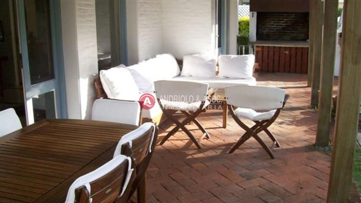 Casa ID.4940 - Casa en La Barra, Montoya