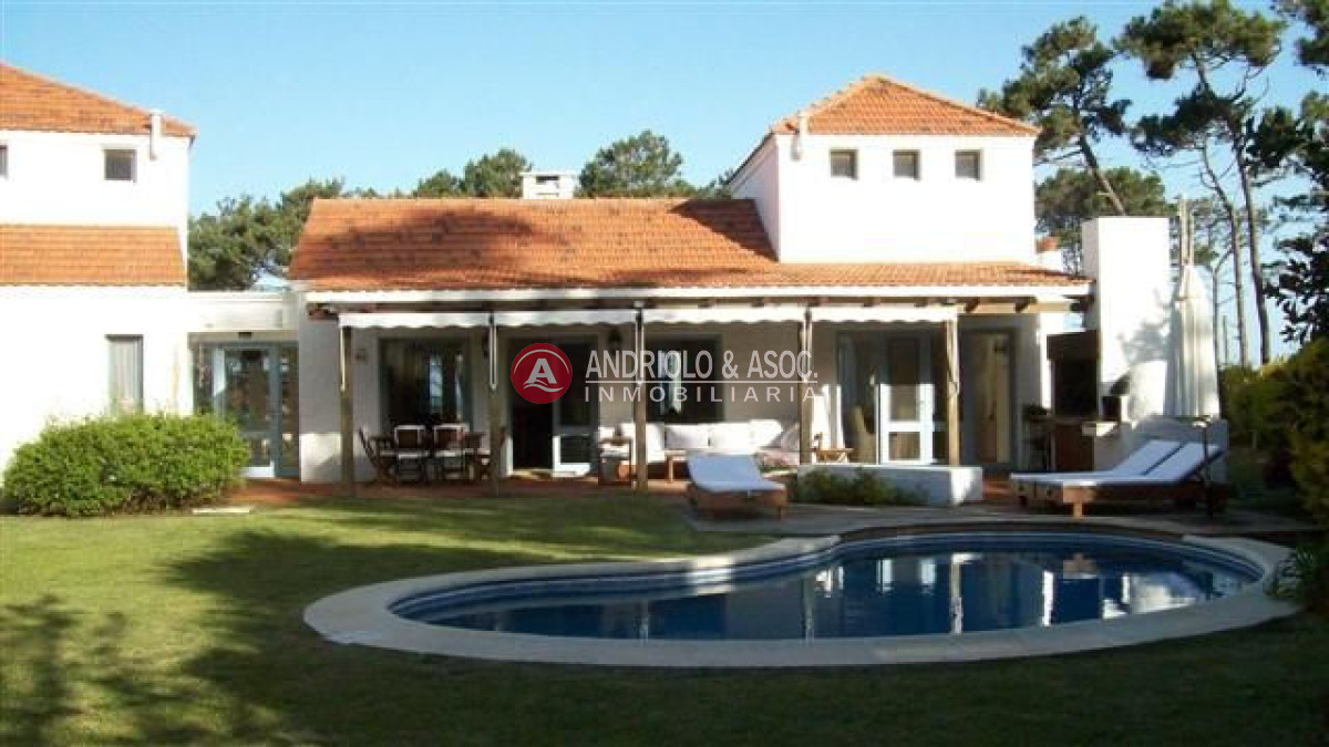 Casa ID.4940 - Casa en La Barra, Montoya