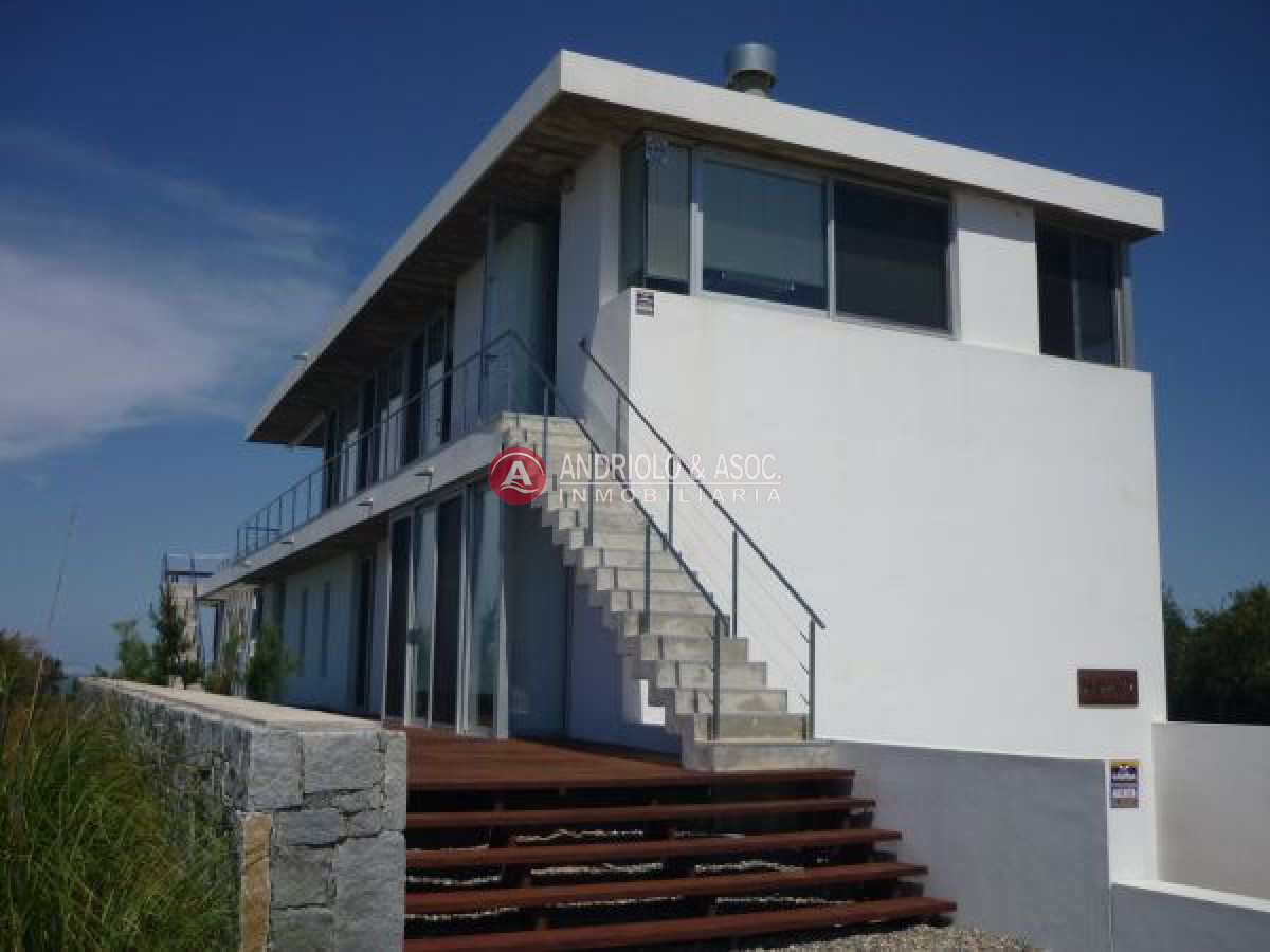Casa ID.4946 - Casa en Manantiales, Punta Piedras