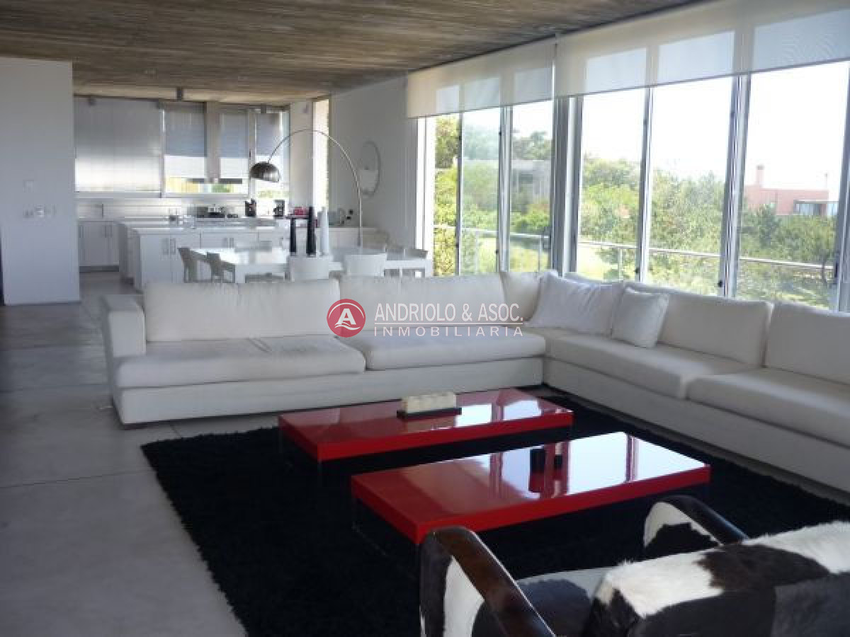 Casa ID.4946 - Casa en Manantiales, Punta Piedras