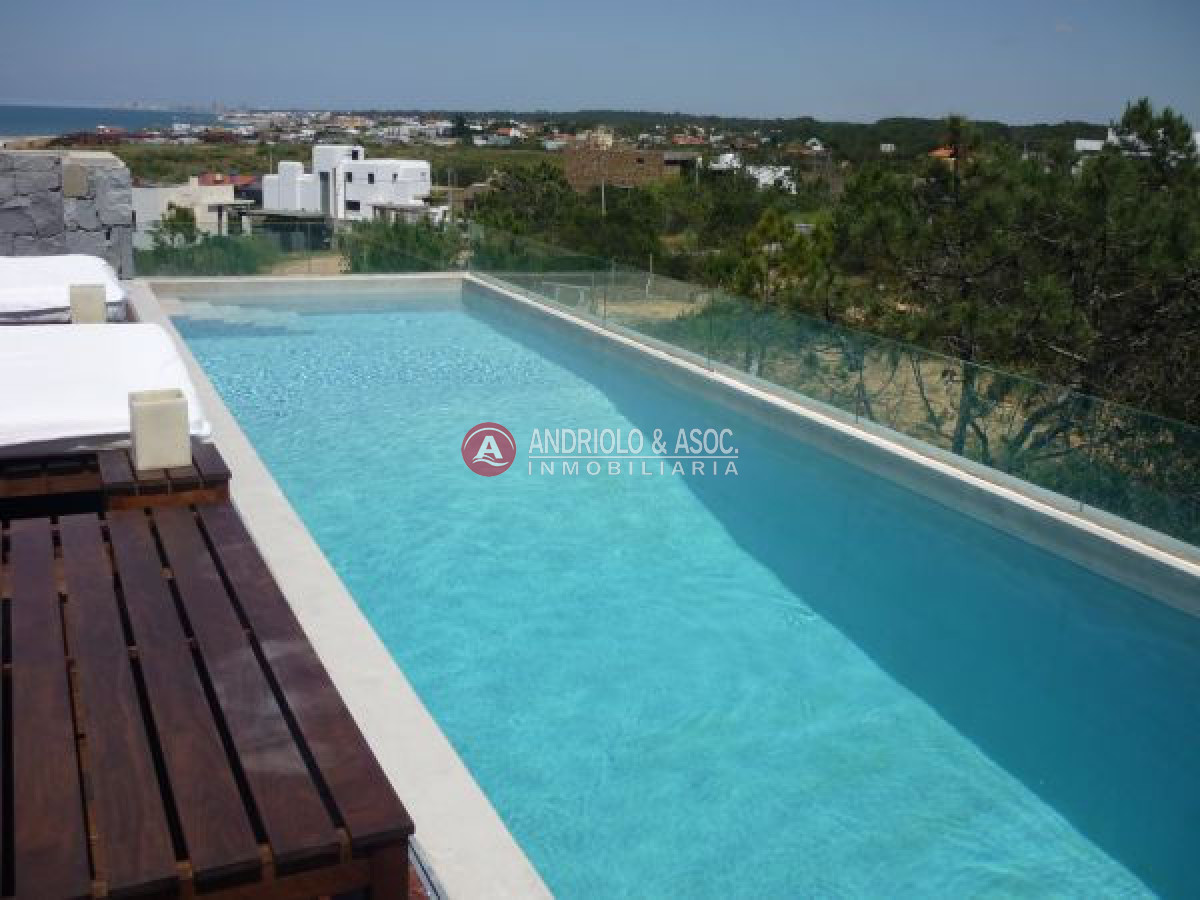 Casa ID.4946 - Casa en Manantiales, Punta Piedras