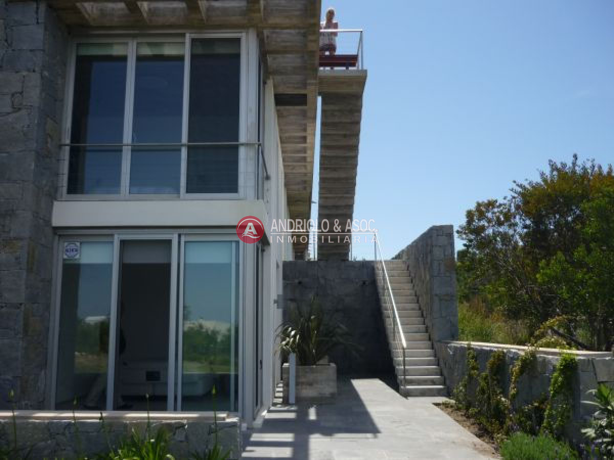Casa ID.4946 - Casa en Manantiales, Punta Piedras