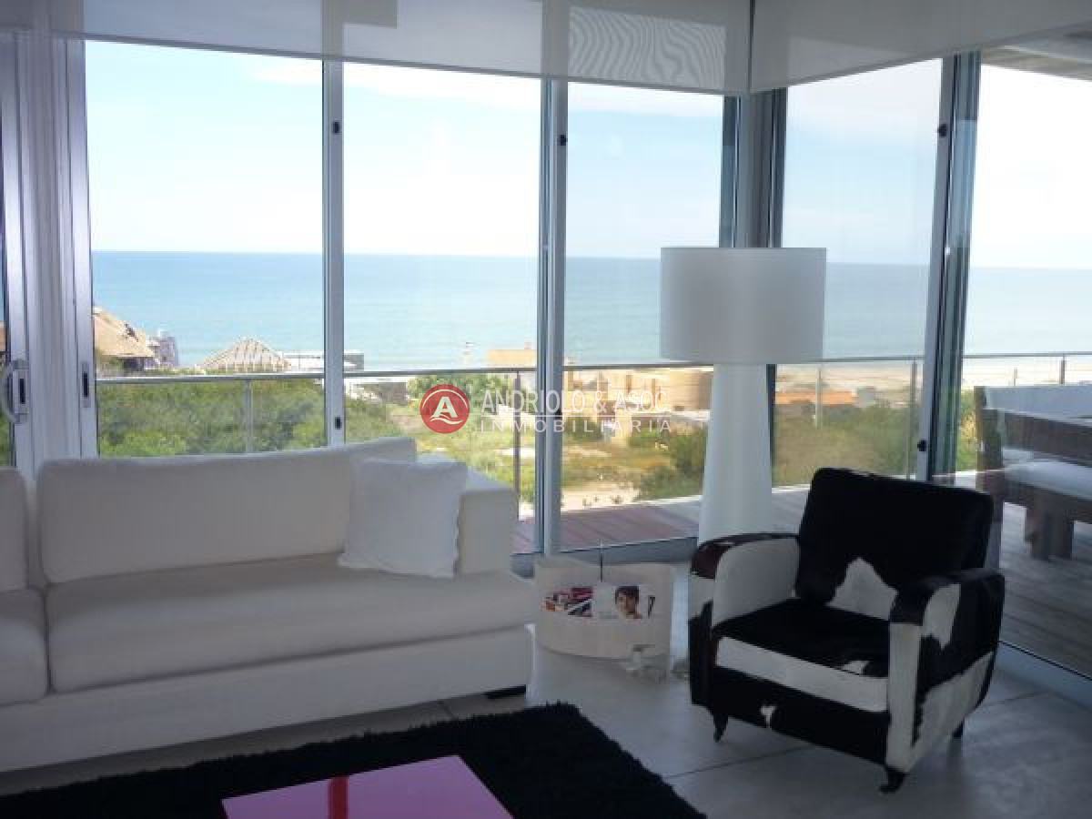 Casa ID.4946 - Casa en Manantiales, Punta Piedras