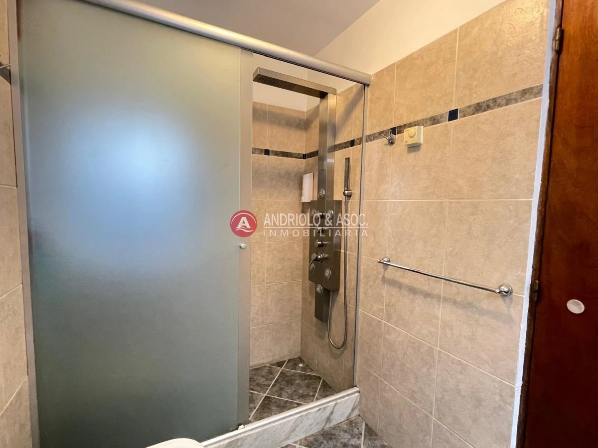 Casa ID.9443 - Casa en barrio Pinares 