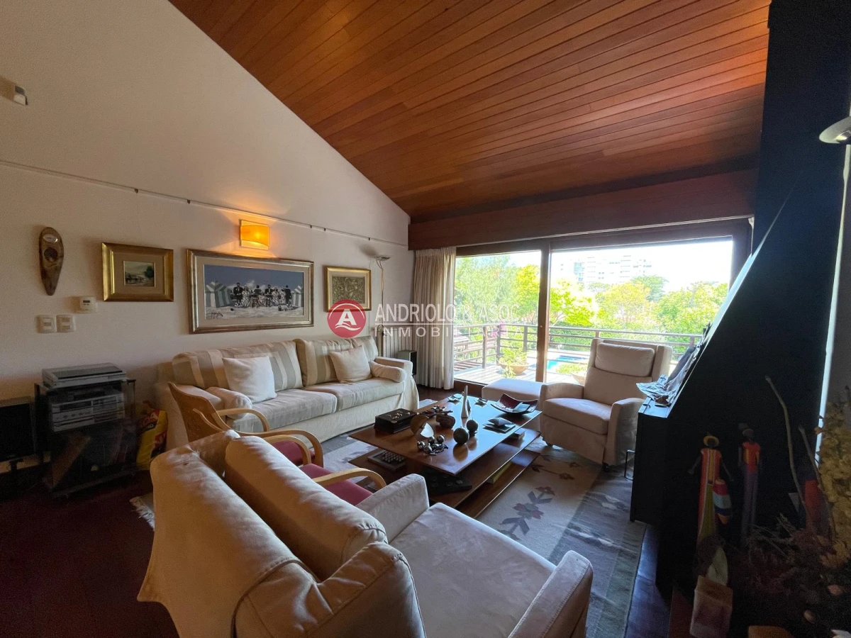 Casa ID.9465 - Magnifica casa en Punta del Este 