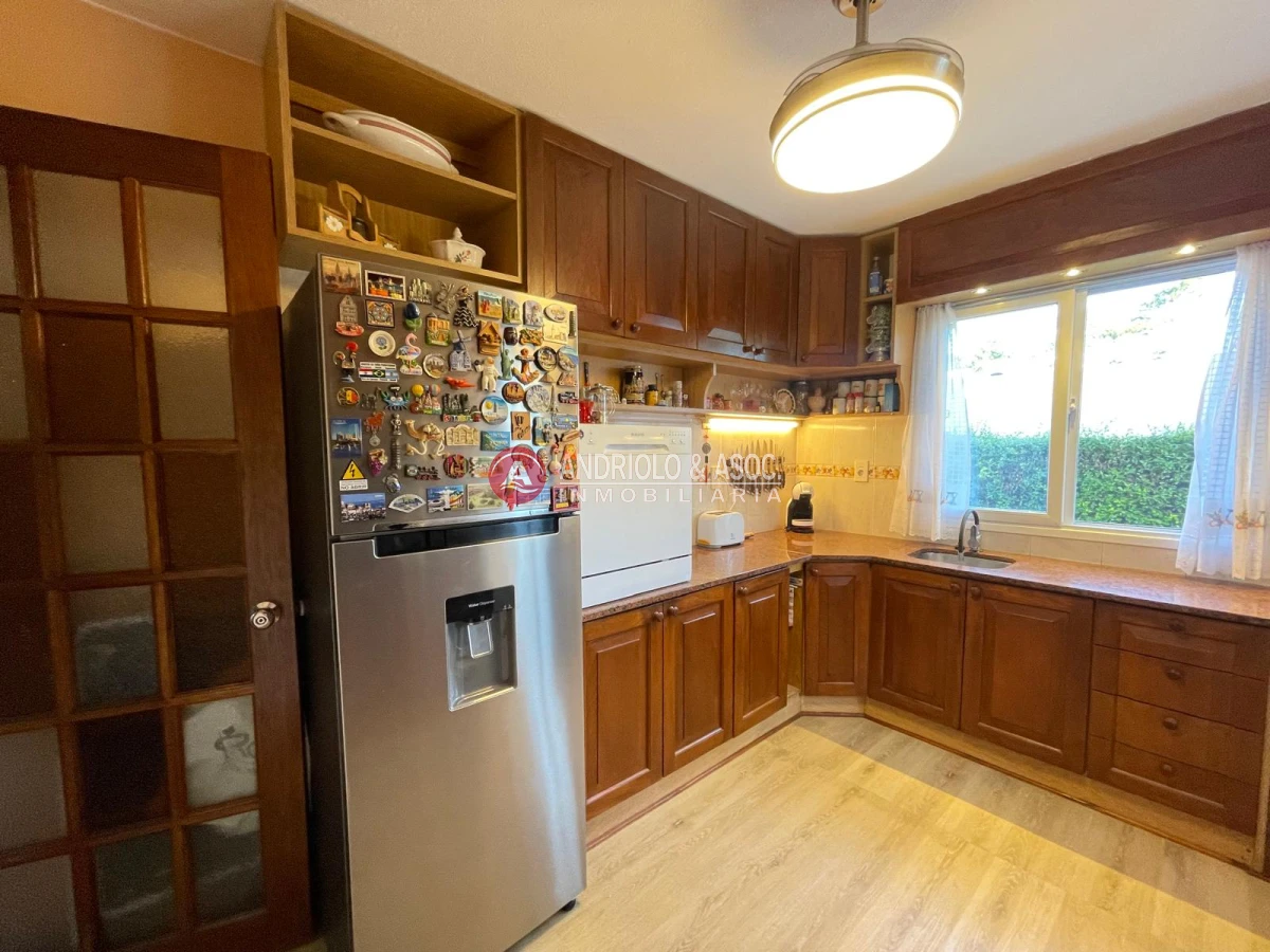 Casa ID.9443 - Casa en barrio Pinares 