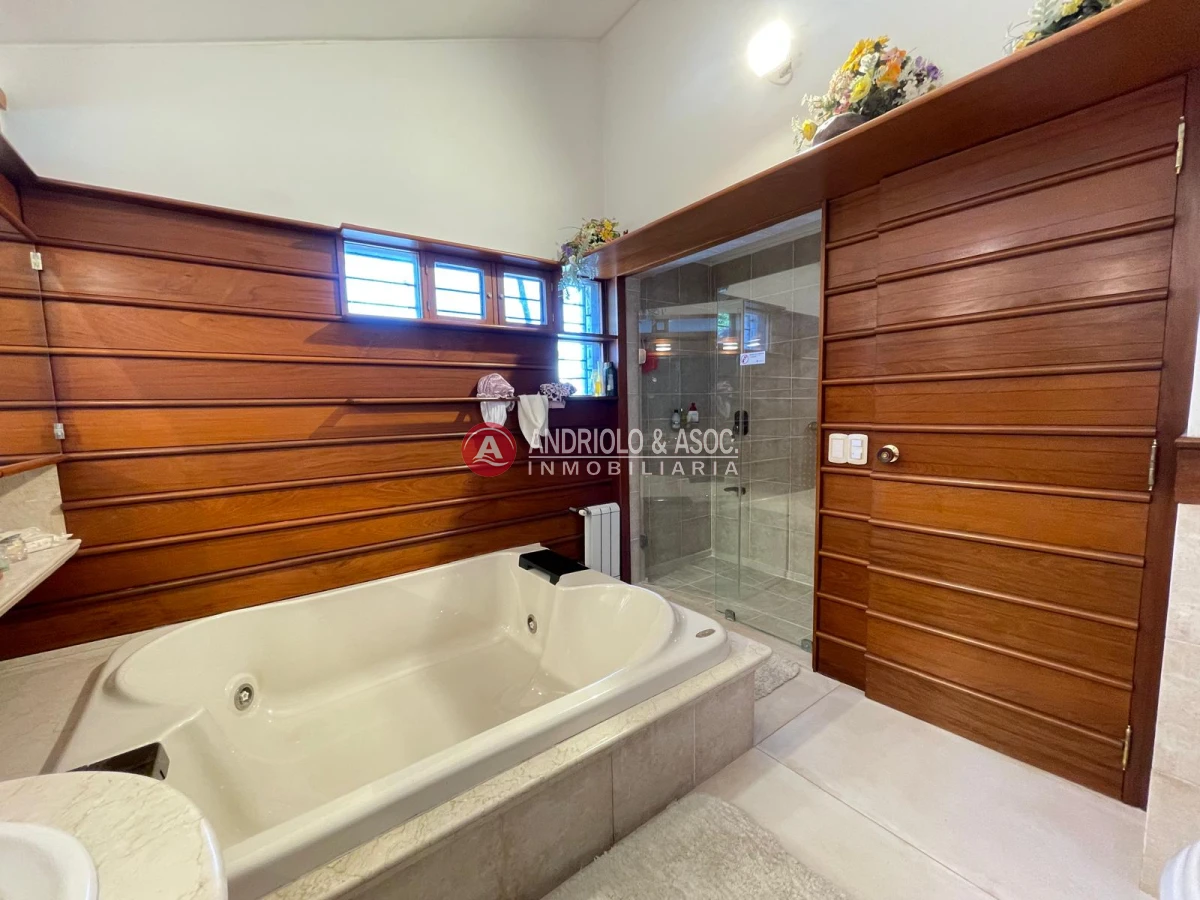 Casa ID.9465 - Magnifica casa en Punta del Este 