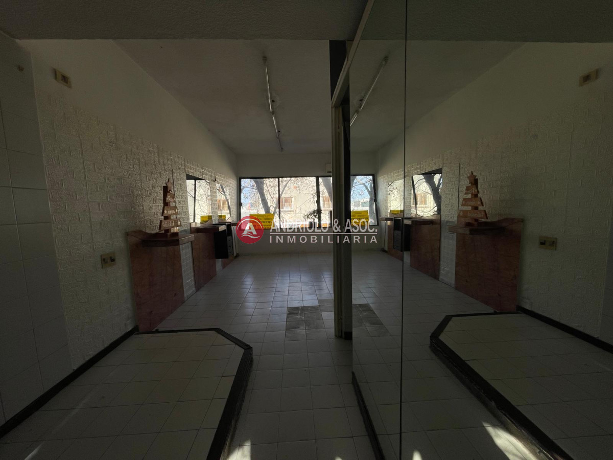 Local Comercial ID.9279 - Local comercial en Maldonado 