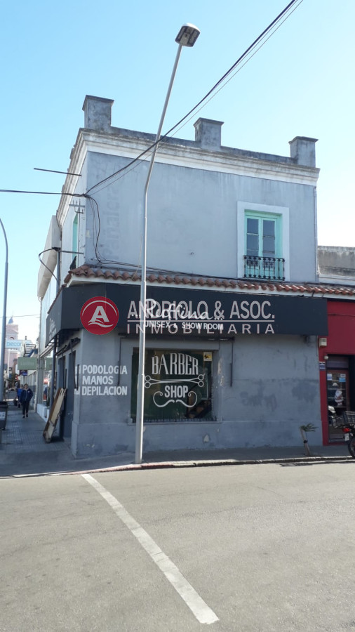 Local Comercial ID.8089 - ALQUILER DE LOCAL EN PLENO CENTRO DE MALDONADO