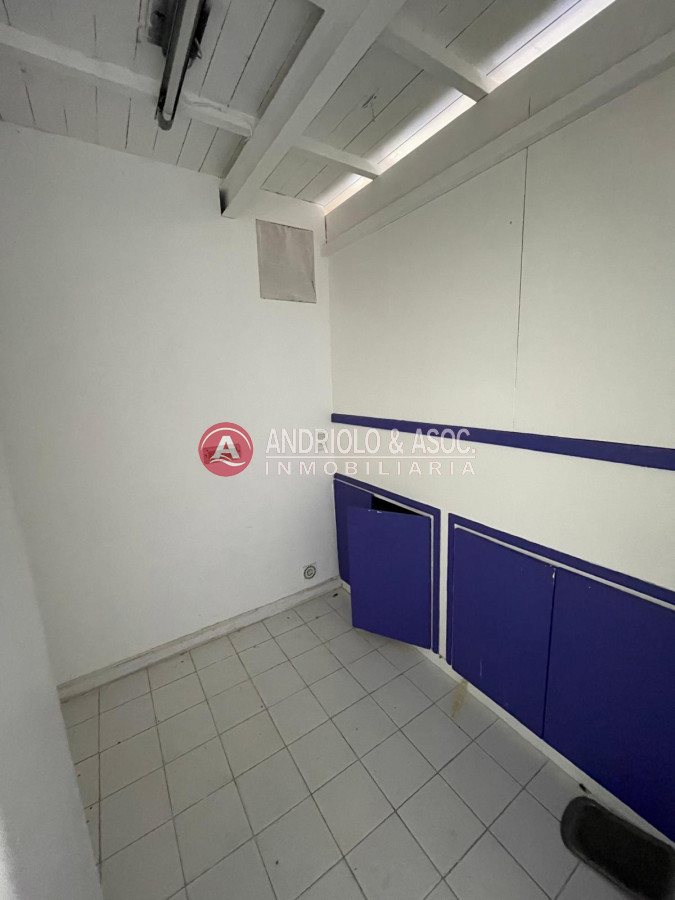 Local Comercial ID.9279 - Local comercial en Maldonado 