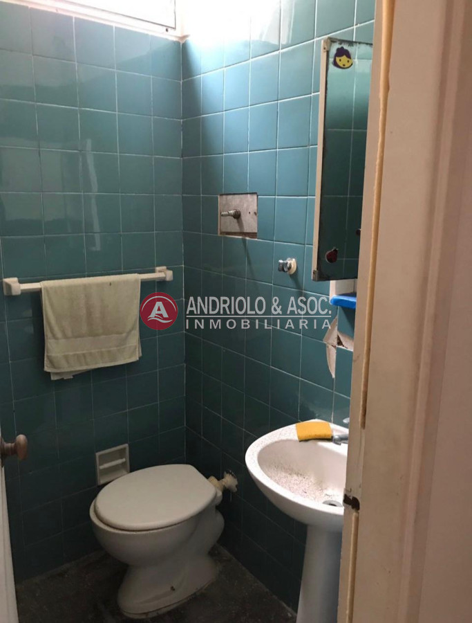 Local Comercial ID.8086 - ALQUILER DE LOCAL EN GORLERO