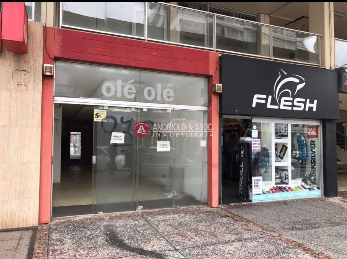 Local Comercial ID.8086 - ALQUILER DE LOCAL EN GORLERO