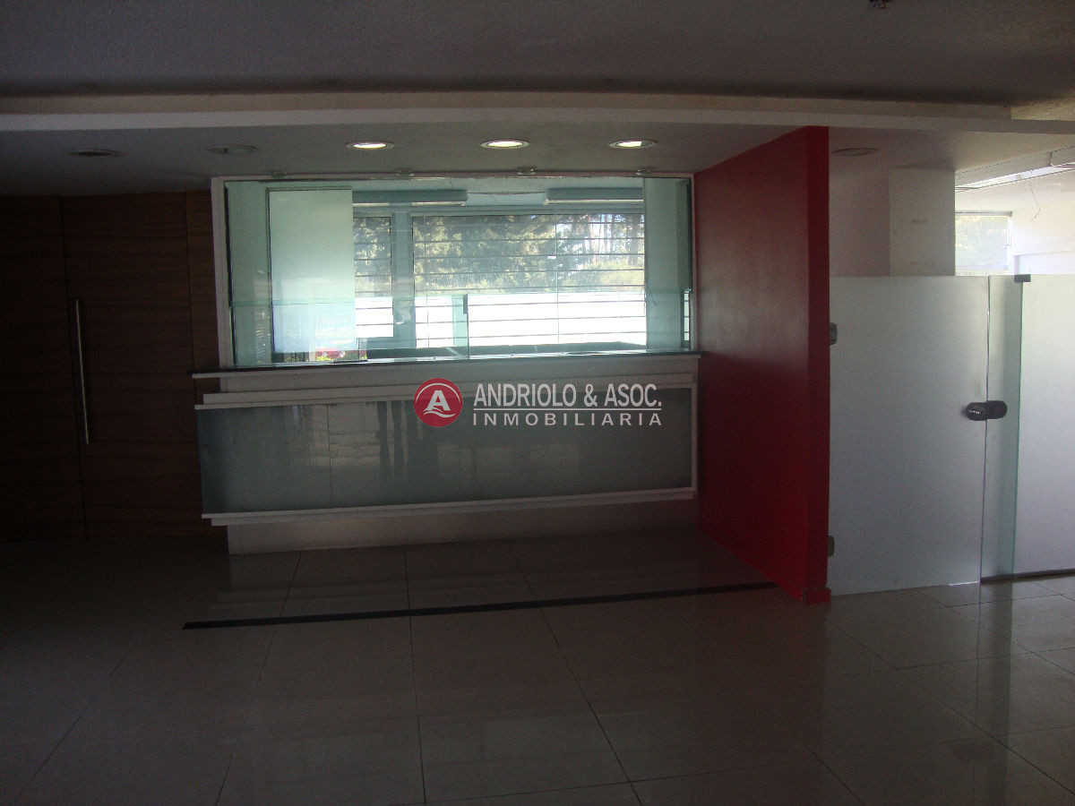 Local Comercial ID.6098 - Local en Punta del Este, Roosevelt