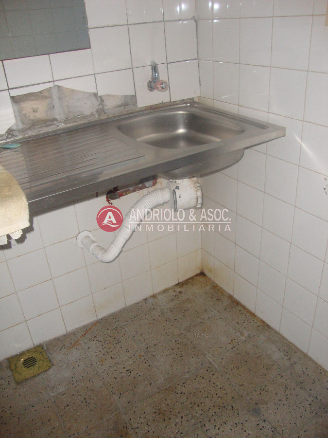 Local Comercial ID.6098 - Local en Punta del Este, Roosevelt