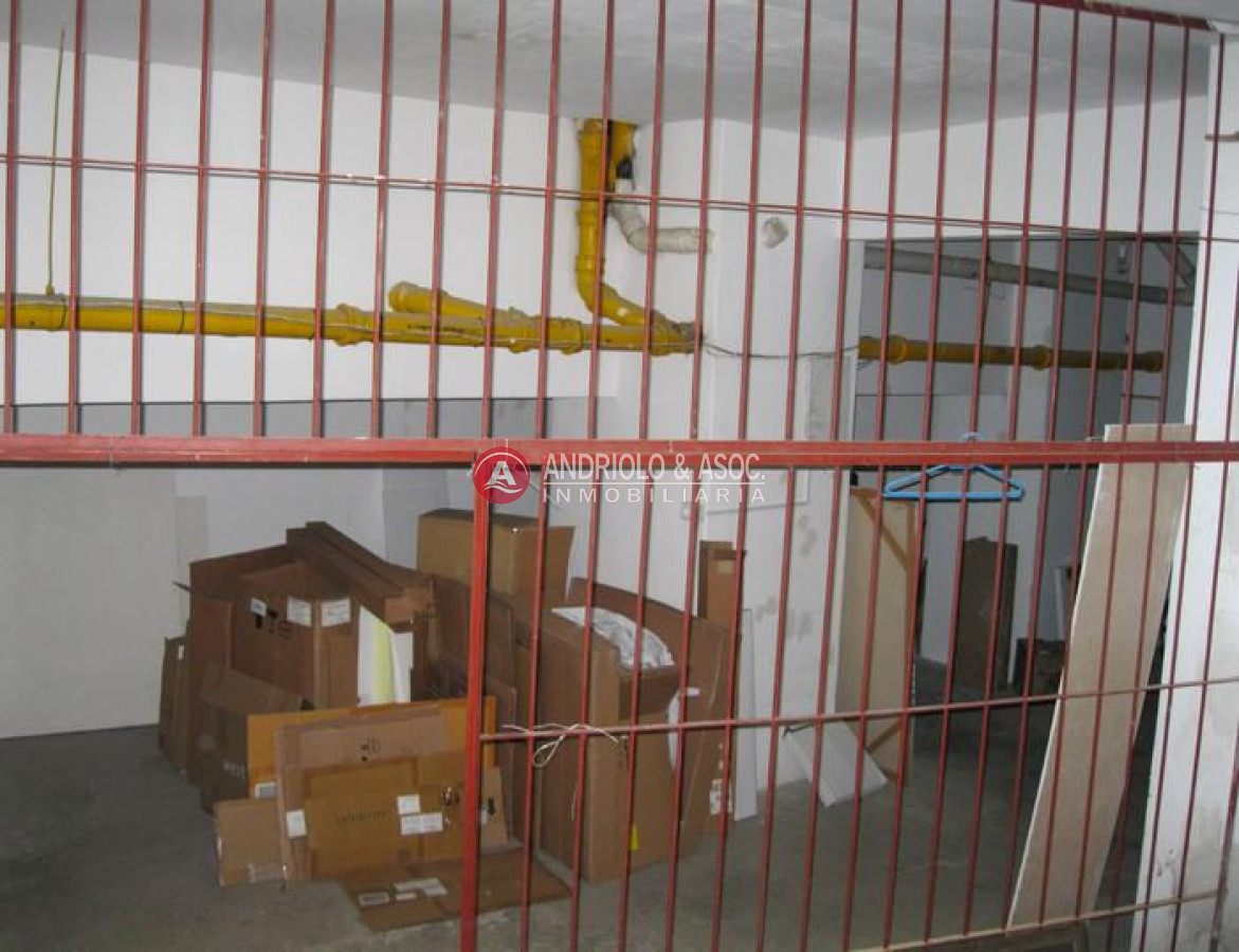 Local Comercial ID.6139 - Local en Punta del Este, Península