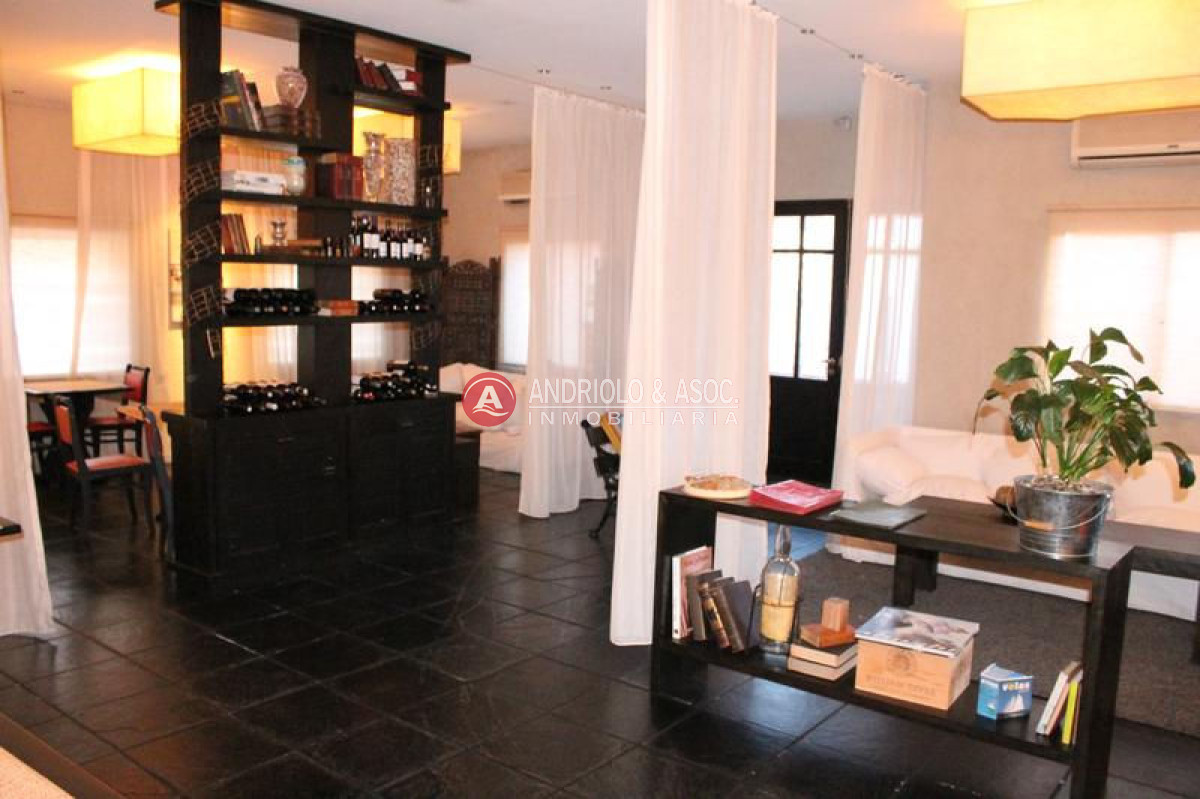 Local Comercial ID.6145 - Local en Maldonado, Centro Maldonado