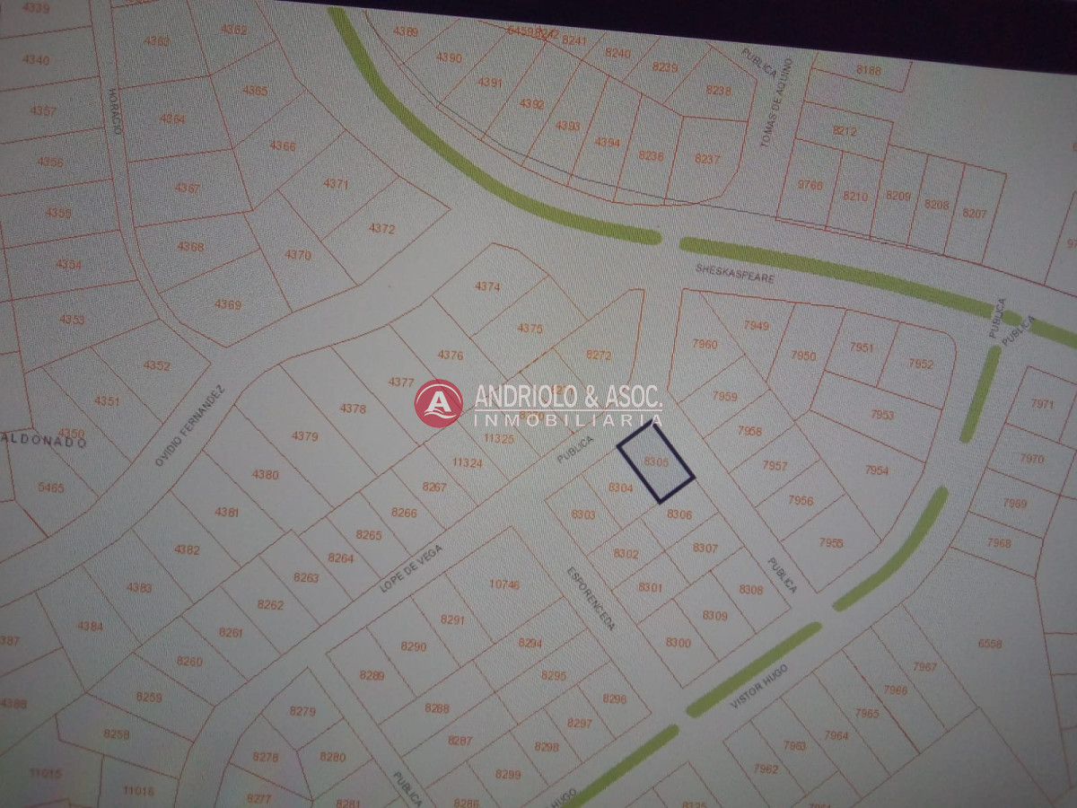 Terreno ID.6444 - terreno esquinero en jardines de cordoba 