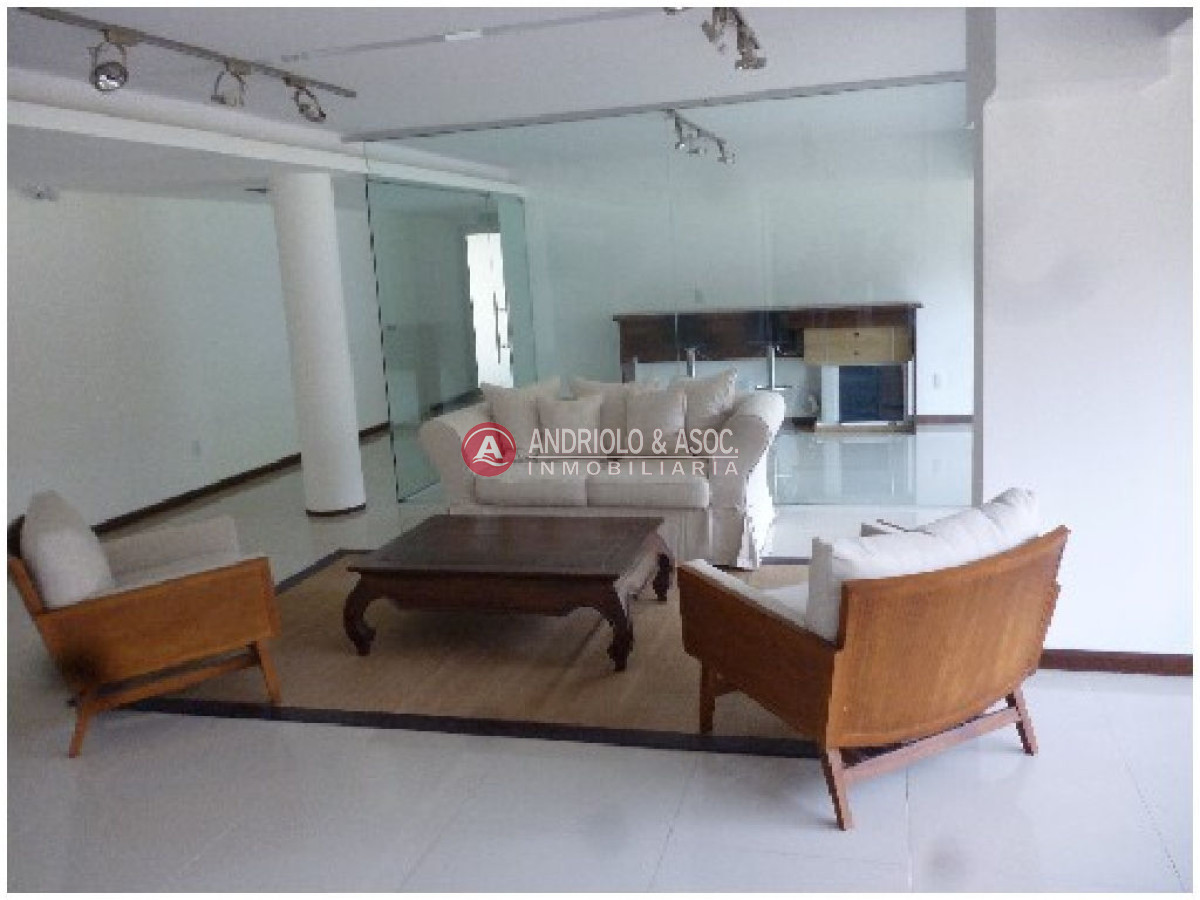 Apartamento ID.6588 - penthouse en zona de Playa Brava 