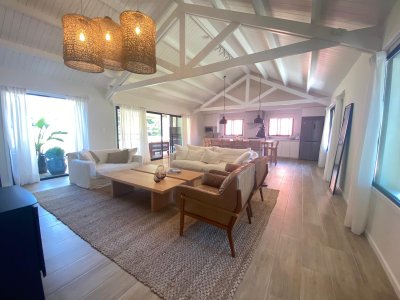 Alquiler casa a estrenar en golf