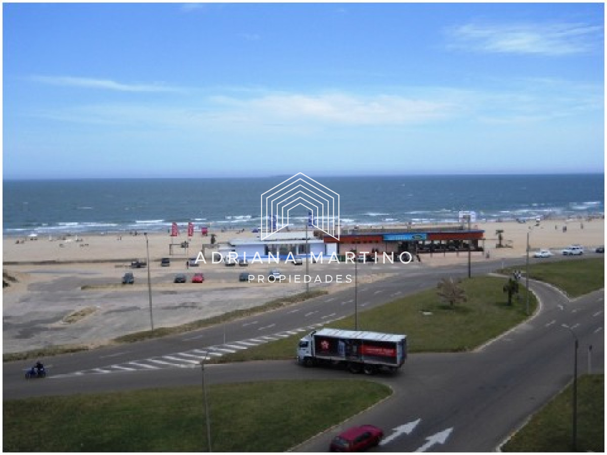 Apartamento ID.69270 - Apartamento en Venta y Aqluiler, Brava, Punta del Este, 3 Dormitorios.