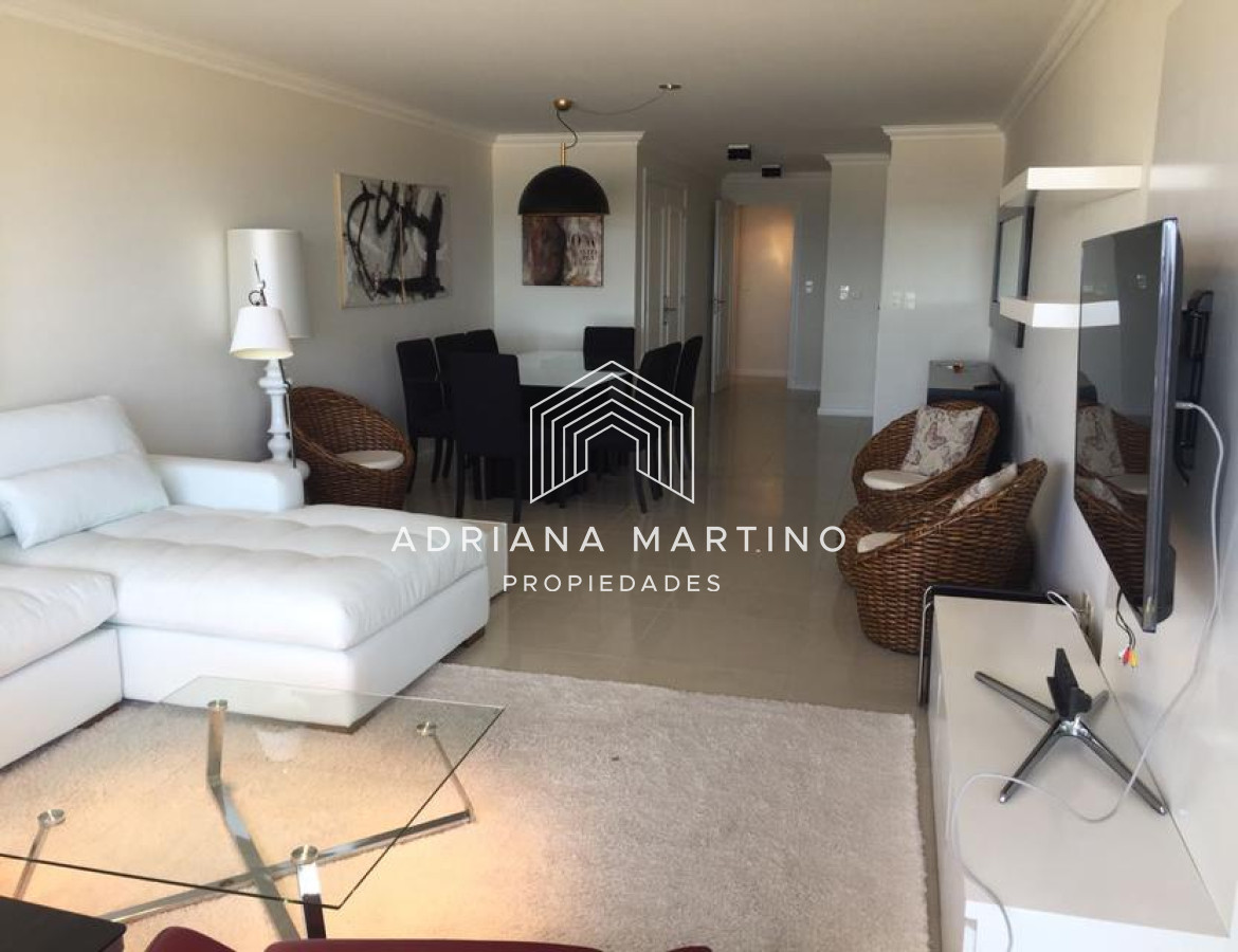 Apartamento ID.69270 - Apartamento en Venta y Aqluiler, Brava, Punta del Este, 3 Dormitorios.