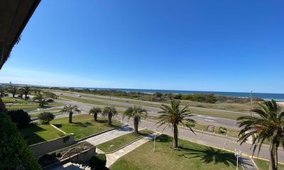 Brava frente al mar
