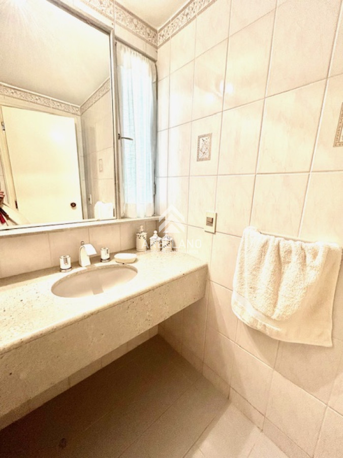 Apartamento ID.3492 - Venta Península con vista al mar directa, estupenda planta!!