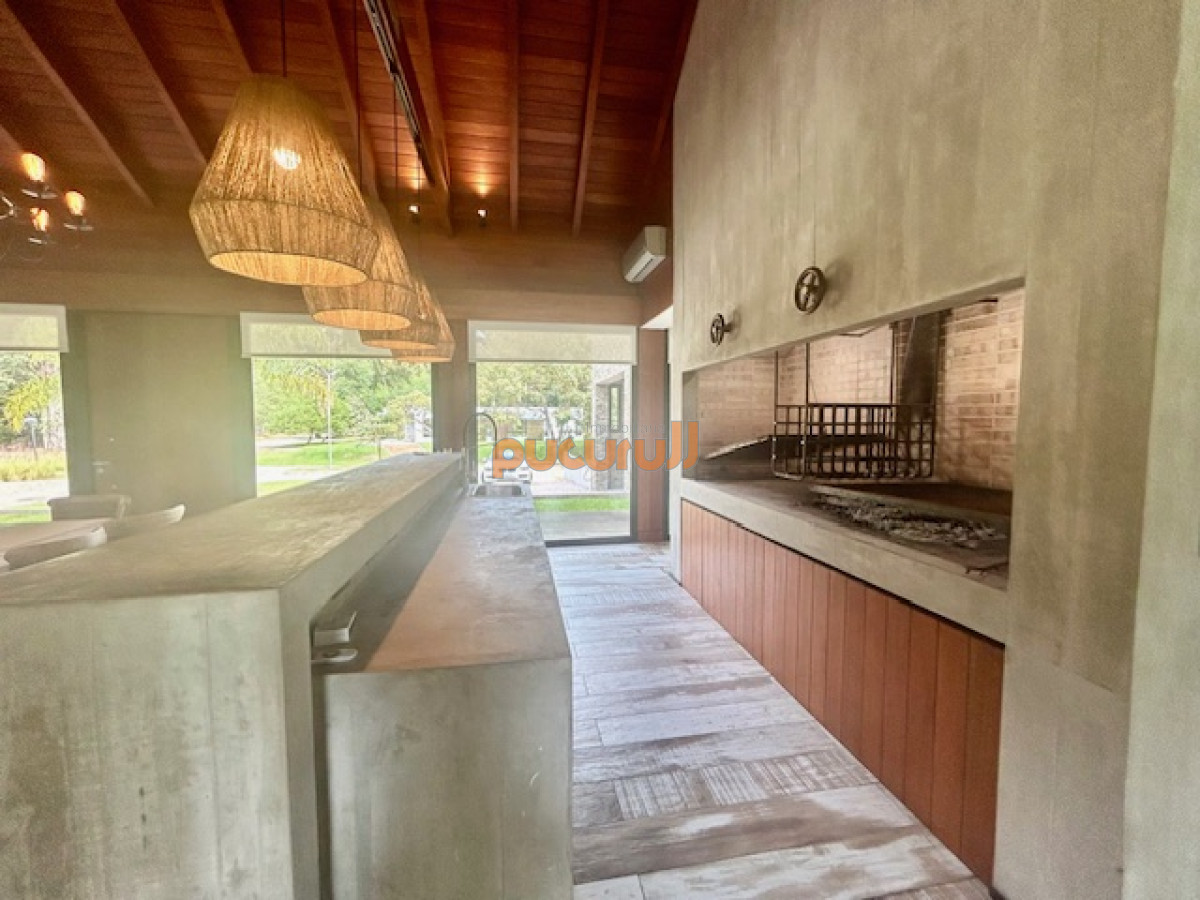 Casa ID.2427 - Venta casa retasada en Solanas Design Village con 4 dorm + estar