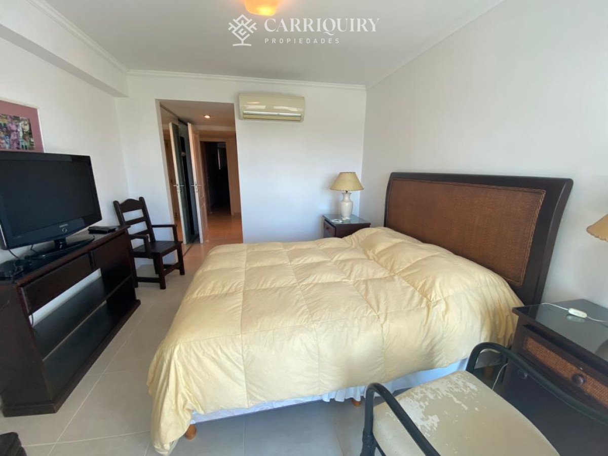 Apartamento ID.7665 - Mansa a 100 mts mar con 2 dorm y 2 baños