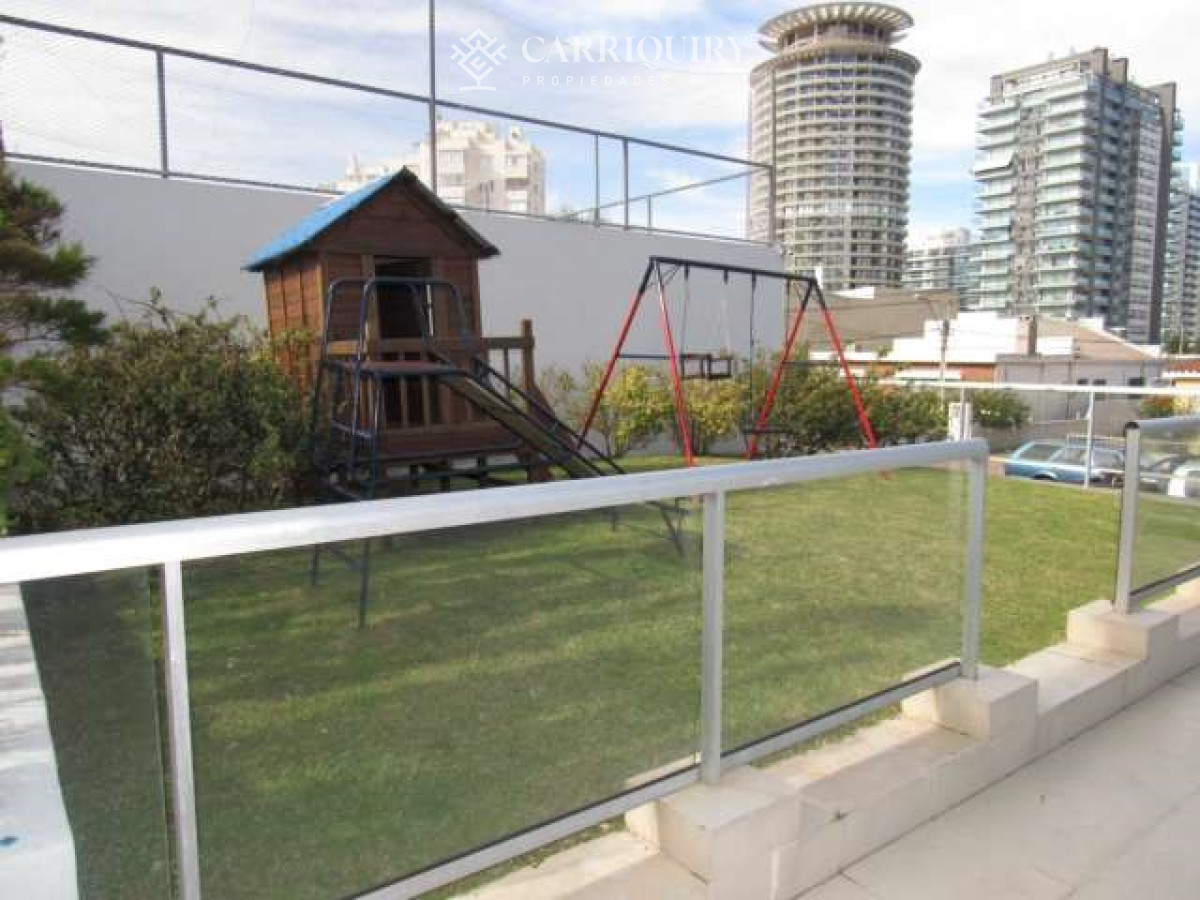 Apartamento ID.7665 - Mansa a 100 mts mar con 2 dorm y 2 baños