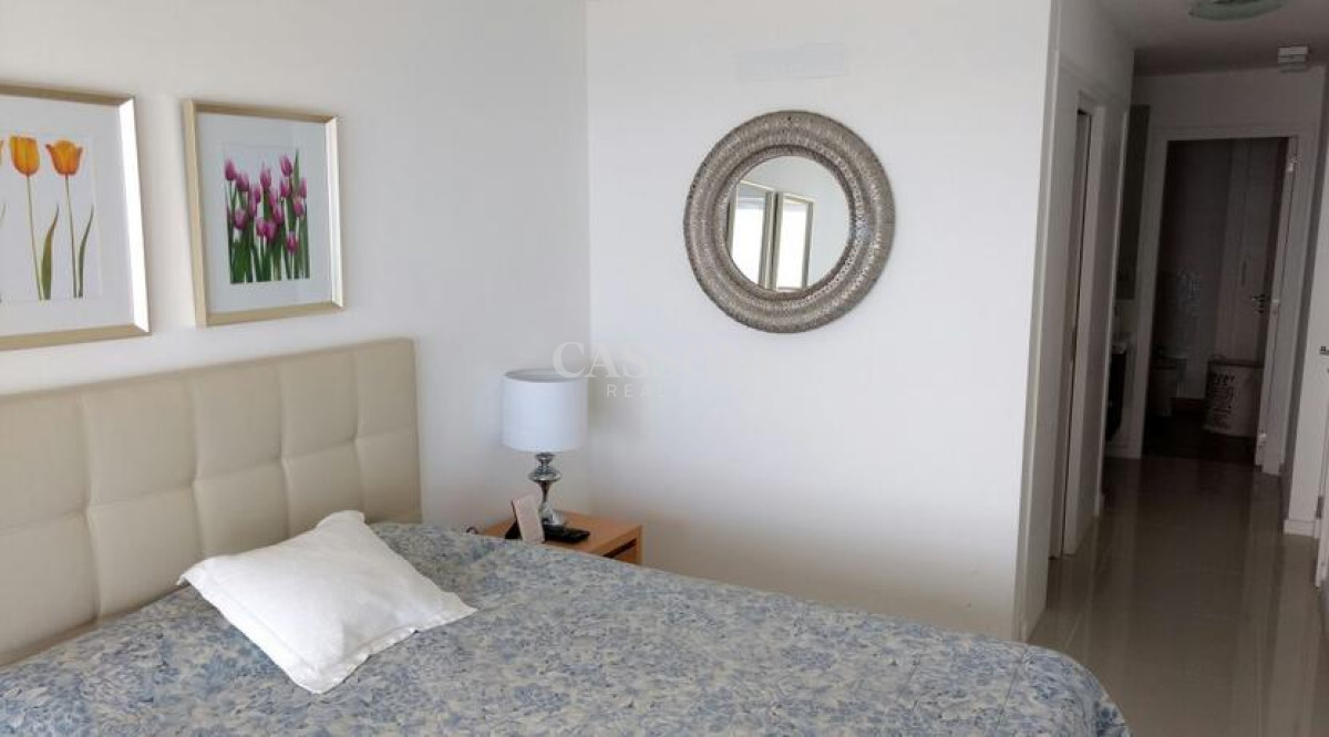 Apartamento ID.3599 - Apartamento en Venta sobre Brava, 3 Dormitorios.