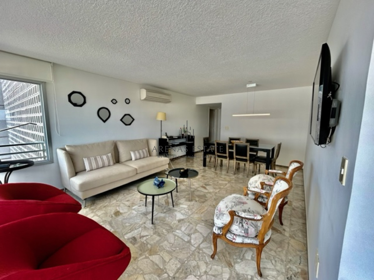 Apartamento ID.1767 - Mansa frente al mar