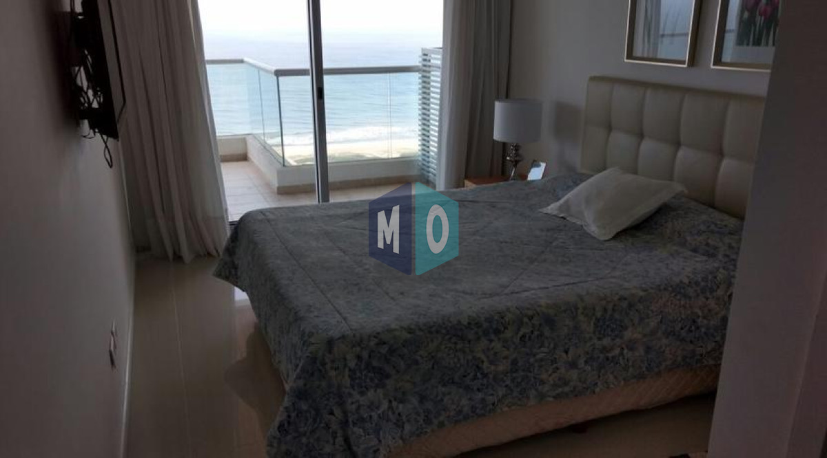 Apartamento ID.877 - Apartamento en Venta sobre Brava, 3 Dormitorios.