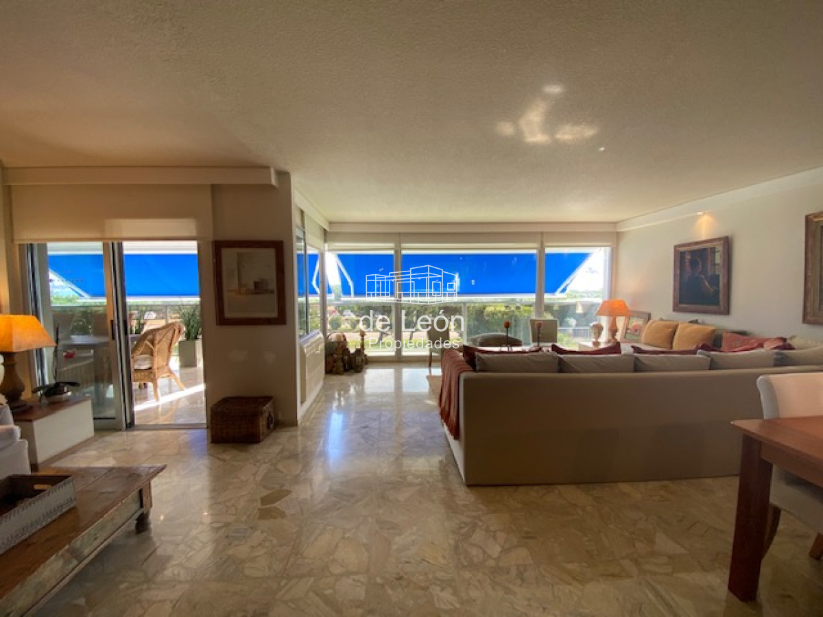 Apartamento ID.15188 - VENTA PUNTA DEL ESTE MANSA 2 DORMITORIOS 