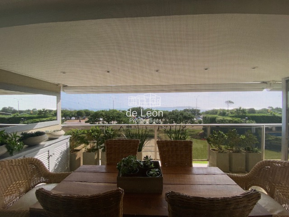 Apartamento ID.15188 - VENTA PUNTA DEL ESTE MANSA 2 DORMITORIOS 